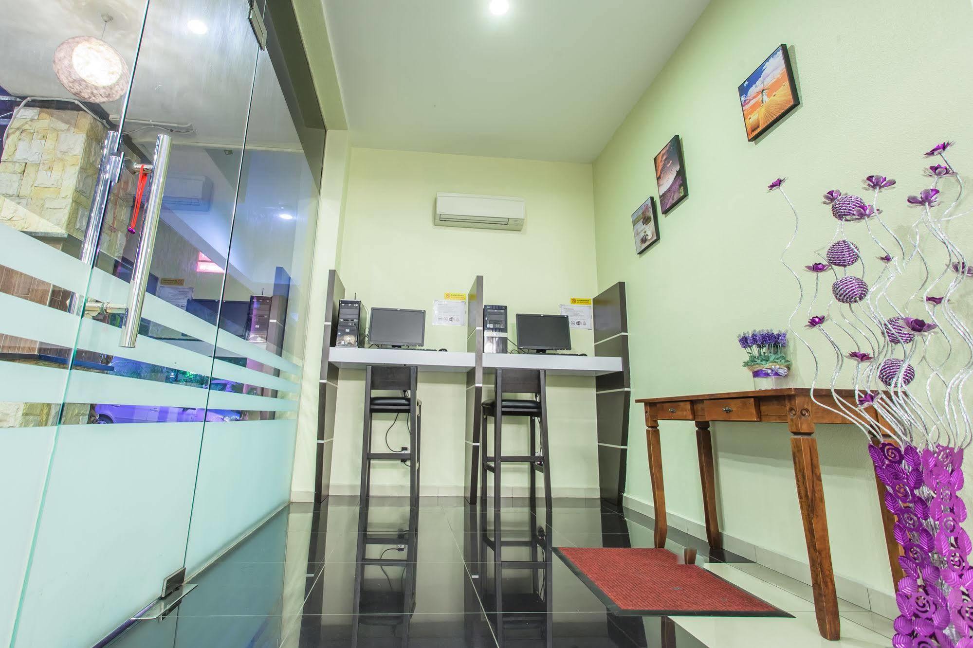 Lavender Inn Permas Jaya Johor Bahru Exterior foto